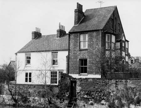 4 Folly Bridge Island prior to crenulation in 1974